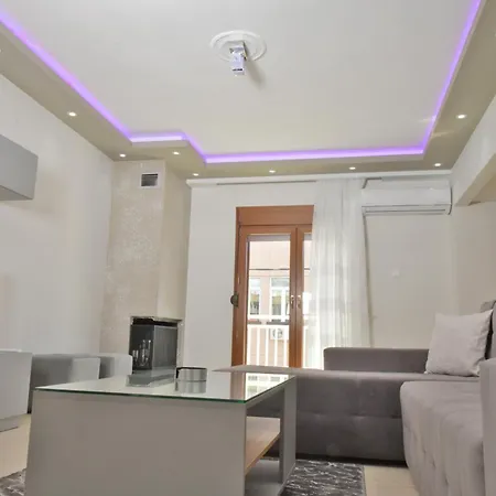Poli's Luxury @ N. Moudania