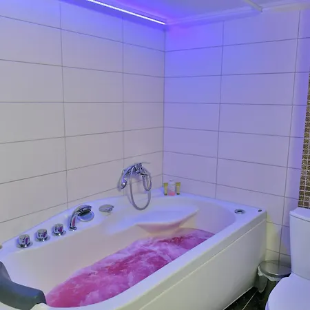 Poli's Luxury @ N. Moudania 네아 모우다니아